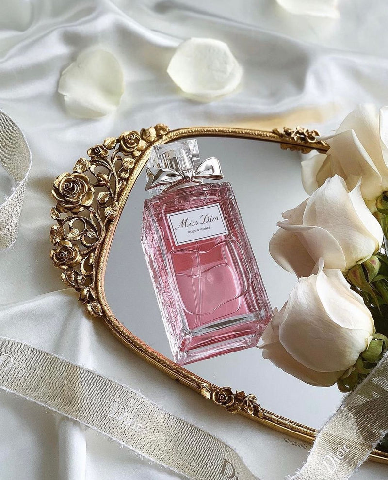 The Art of Choosing the Perfect Perfume: A Guide for Women