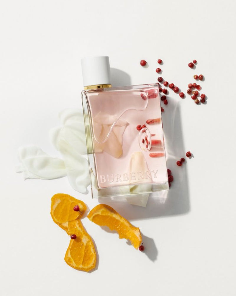 A Refreshing Cleanse: 7 Mouth-Watering Citrus Perfumes for Women