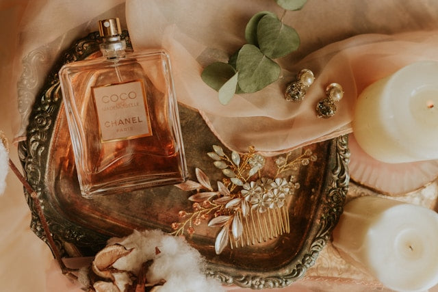 Historical Scents: What Would a Greek Perfume Smell Like?